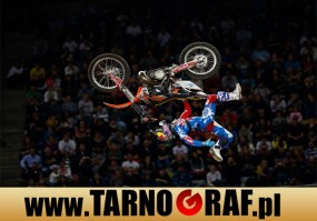 Fototapeta na wymiar - P.H.U. TARNOGRAF - Fabryka Reklamy Tarnobrzeg