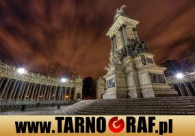 Fototapeta na wymiar - P.H.U. TARNOGRAF - Fabryka Reklamy Tarnobrzeg