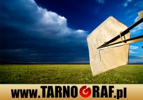 Fototapeta na wymiar - P.H.U. TARNOGRAF - Fabryka Reklamy Tarnobrzeg