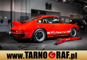 Fototapeta na wymiar - P.H.U. TARNOGRAF - Fabryka Reklamy Tarnobrzeg