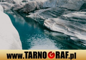 Fototapeta na wymiar - P.H.U. TARNOGRAF - Fabryka Reklamy Tarnobrzeg