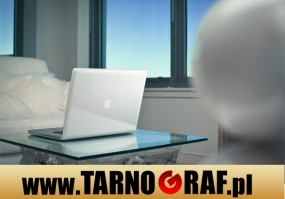 Fototapeta na wymiar - P.H.U. TARNOGRAF - Fabryka Reklamy Tarnobrzeg