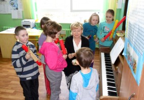 Terapia dzieci muzyką ruchem i mową - Elżbieta Kaczmarek- Kudełko  Ortofonia  Gabinet Terapii Psychologiczno - Pedagogicznej, Rehabilitacji i Edukacji