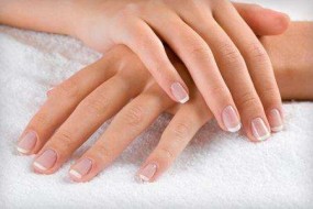 Manicure tradycyjny - Salon Kosmetyczny Care-Line Katarzyna Szymanowska Łomża