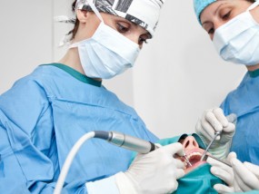 Dentysta - EXPERT DENTAL Eksperckie Centrum Stomatologiczne Wrocław