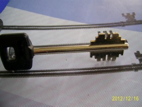 awaryjne otwarcie zamków cisa Poznań - Auto Pomoc drogowa, auto-naprawa K.Paprzycki Poznań