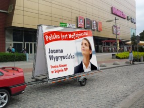 Billboardy na lawetach - Grafa - Reklama na samochodach Mielęcin