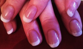 Stylizacja paznokci metodą akrylową - Galaxy Nails Białystok