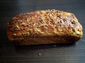 Chleb razowy z ziarnami - Zakład Piekarniczy Artur Wieczorek Zabrze
