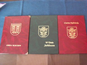 Okładki introligatorskie Czarna Dąbrówka - KRIS-DRUK - Artykuły dla Bibliotek i Urzędów