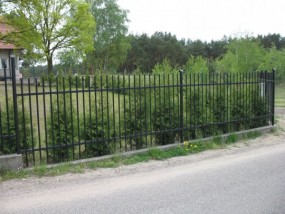 ogrodzenie metalowe + podmurówka - Unispaw ogrodzenia dla domu, firmy oraz Usługi Transportowe Toruń