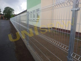 Ogrodzenie Panelowe 3D i 2D - Unispaw ogrodzenia dla domu, firmy oraz Usługi Transportowe Toruń