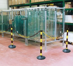 Słupki odgradzające z łańcuchem - BHP Sikora Wrocław