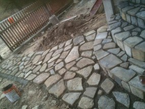 POSADZKA I SCHODY PÓŁ OKRĄGŁE - Karpiel -usługi remontowe Ratułów