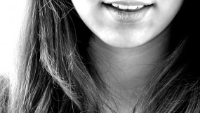 Wybielanie zębów metodą nakładkową - Dentis NZOZ B. Boczarowska-Jarek Bytom