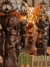 Biurkowa lampka ręcznie rzeźbiona z witrażem - Meble Gdańskie MebS Sierakowice