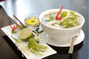 Orientalne zupy - Good Morning Vietnam - dania kuchni wietnamskiej Gdynia