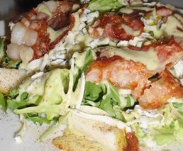 Sałatka z boczkiem, gruszką i serem lazur - Dobre Miejsce 65, Pizza&Lunch&Cafe Poznań
