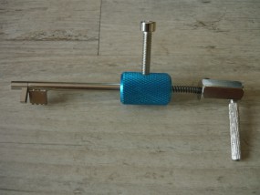 klucz wwytrych do otwierania zamków nawierzchniowych i w sejfach - sos zabezpieczenia Piotr Trzcinski Zgorzelec