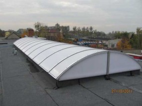 świetlik gąsienicowy - GULAJSKI - Produkcja: Świetliki dachowe, wyłazy dachowe, klapy dymowe Kopienice