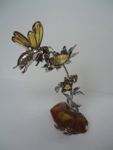 Figurka pszczoła ze srebra i bursztynu - AMBALT Bohdan Hołub Gdańsk