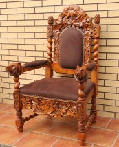 Fotel rzeźbiony - Pracownia Ręcznej Rzeźby w Drewnie Wapno