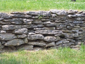 Architektura kamienna w ogrodzie - AQUAGARDEN - Ogrody Wodne Ręczno
