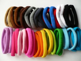 Gumki kolorowe - Firma Handlowa  Klips  - ozdoby do włosów, biżuteria sztuczna Gdynia