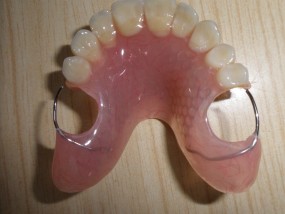 Akrylowe protezy zębowe - Usługi Protetyczne. Protetyk Nina Piontek Rybnik