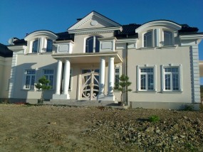 Parapety PVC wewnętrzne i stal. zewnętrzne - P.P.H.U. PULS Sp.j. Bachowice