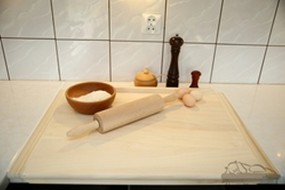 Średnia drewniana stolnica dwustronna - F.P.H.U drewpart Szerzyny