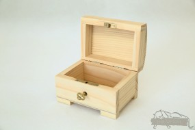 Mały kuferek na biżuterię z kluczykiem - F.P.H.U drewpart Szerzyny