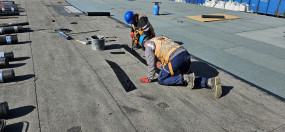 Krycie dachów papą termozgrzewalną   Dachy płaskie i hale - Womax Tomasz Woś Przeźmierowo