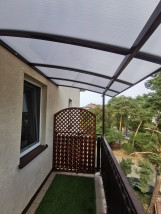 nowoczesne zadaszenie stalowe z poliwęglanu na wymiar z montażem ocynk - Wojtdach Zadaszenia Tarasów Balkonów Wiaty Samochodowe Garażowe Daszki nad Dr