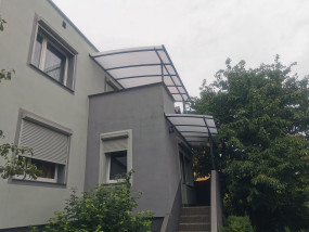 nowoczesne zadaszenie stalowe z poliwęglanu na wymiar z montażem ocynk - Wojtdach Zadaszenia Tarasów Balkonów Wiaty Samochodowe Garażowe Daszki nad Dr