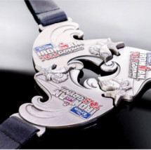 Usługa personalizacji - Pucharowo.pl - Trofea - Puchary sportowe - Statuetki szklane Warszawa