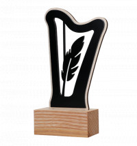 Nagrody, trofea, dyplomy - Pucharowo.pl - Trofea - Puchary sportowe - Statuetki szklane Warszawa