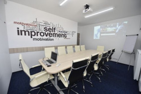 12-osobowa sala na wynajem - eduFuturo Warszawa