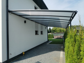 nowoczesna stalowa wiata samochodowa poliwęglan ocynk na wymiar montaż - Wojtdach Zadaszenia Tarasów Balkonów Wiaty Samochodowe Garażowe Daszki nad Dr
