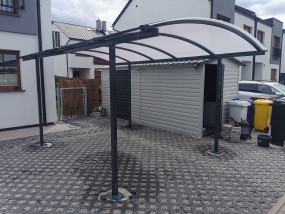 nowoczesna stalowa wiata samochodowa poliwęglan ocynk na wymiar montaż - Wojtdach Zadaszenia Tarasów Balkonów Wiaty Samochodowe Garażowe Daszki nad Dr