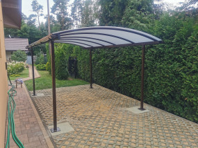 nowoczesna stalowa wiata samochodowa poliwęglan ocynk na wymiar montaż - Wojtdach Zadaszenia Tarasów Balkonów Wiaty Samochodowe Garażowe Daszki nad Dr