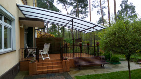 nowoczesne zadaszenie stalowe z poliwęglanu na wymiar z montażem ocynk - Wojtdach Zadaszenia Tarasów Balkonów Wiaty Samochodowe Garażowe Daszki nad Dr