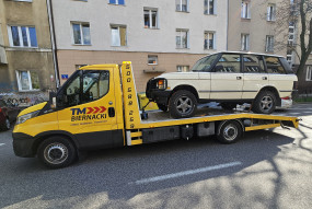 Holowanie aut osobowych - TMBIERNACKI POMOC DROGOWA WARSZAWA TOMASZ BIERNACKI Okrzeszyn