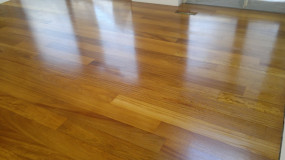 DESKA IROKO warstwowa 13x180x600-1500mm LAKIER OLEJ - PARKIETT Salon z podłogami drewnianymi. Producent/Importer Warszawa