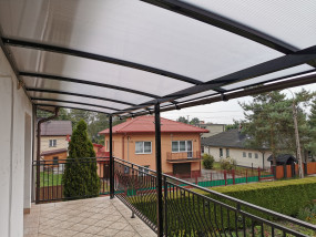 nowoczesne zadaszenie stalowe z poliwęglanu dolnośląskie z montażem - Wojtdach Zadaszenia Tarasów Balkonów Wiaty Samochodowe Garażowe Daszki nad Drzwi
