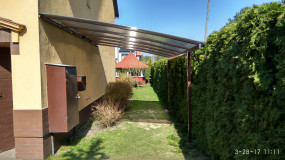 nowoczesna stalowa wiata samochodowa poliwęglan ocynk na wymiar montaż - Wojtdach Zadaszenia Tarasów Balkonów Wiaty Samochodowe Garażowe Daszki nad Dr