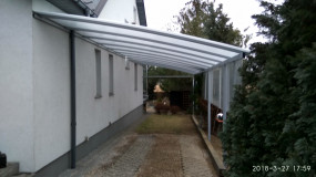 nowoczesna stalowa wiata samochodowa poliwęglan ocynk na wymiar montaż - Wojtdach Zadaszenia Tarasów Balkonów Wiaty Samochodowe Garażowe Daszki nad Dr