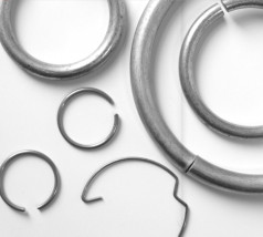 Pierścienie zabezpieczające - Wytwórnia Sprężyn Technicznych SPRINTEX Dariusz Kastelik Lipowa