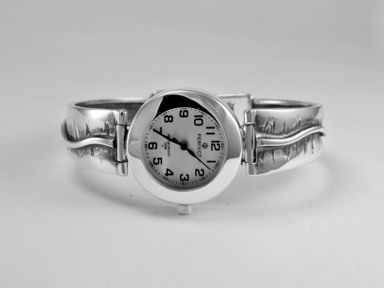 Zegarek srebrny...
